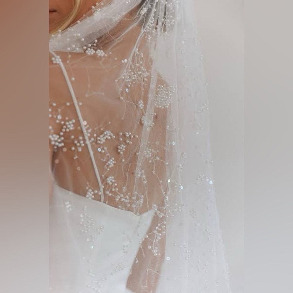Untamed Petals Rylan Veil